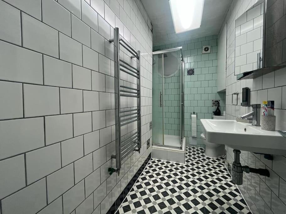 Tree Studio Apartment Barbican F3 London Exterior photo