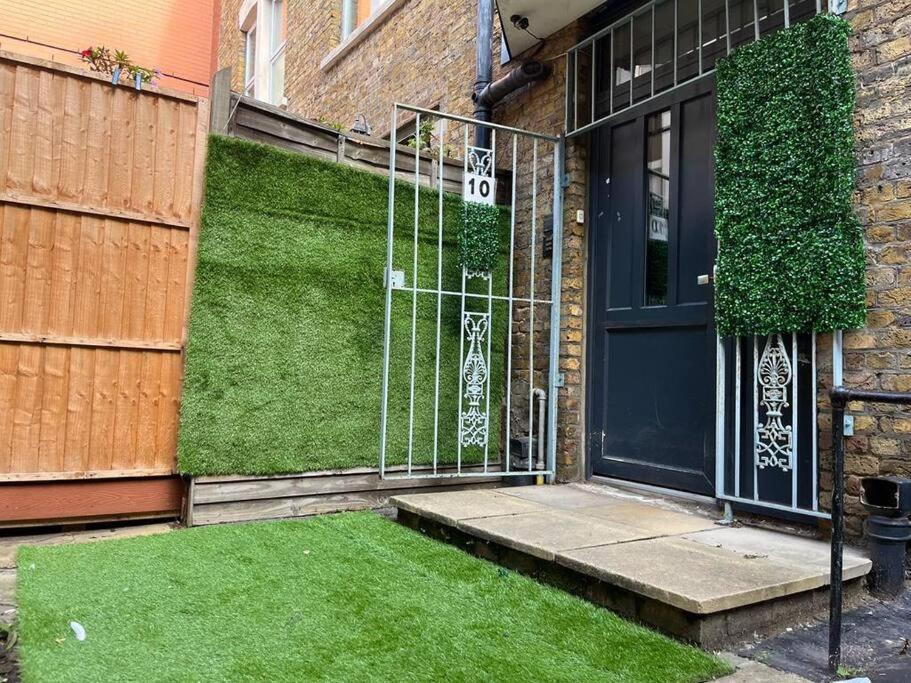 Tree Studio Apartment Barbican F3 London Exterior photo